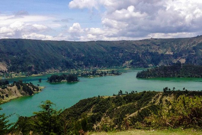 Wenchi Crater Lake Day Trip - Key Points