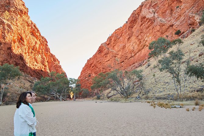 West Macdonnell Ranges- Half Day Trip From Alice Springs - Group Size and Accessibility