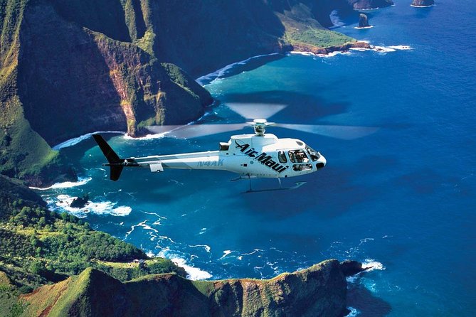 West Maui and Molokai 60-Minute Helicopter Tour - Volcanic Landscapes