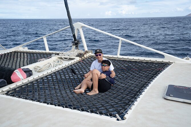 West Oahu Hawaiian Green Sea Turtle, Dolphin Snorkel Sail W Lunch - Tour Certification and Group Size