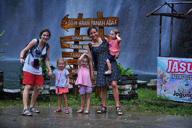West Sumatra Cultural Tour With Accommodation 4 Days 3 Nights - Reviews Summary