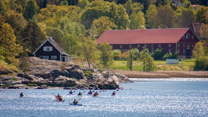 West Sweden: Calm - Basic Kayak Course - Kayak Entry and Exit