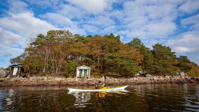 West Sweden: Paddle With Seals - Transportation and Logistics
