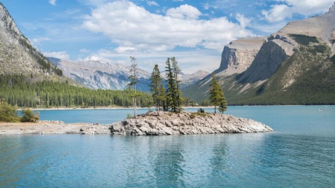 Western Canada Self-Driving Audio Guide English and German - Frequently Asked Questions