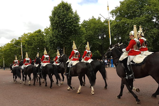 Westminster 3 Hour Walking Tour & Visit Churchill War Rooms - Tour Duration and Group Size