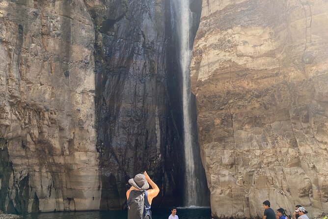 Wet & Wild: Tamanique Waterfalls + Craft Beer Sampling & Lunch - Relaxing at El Tunco Beach