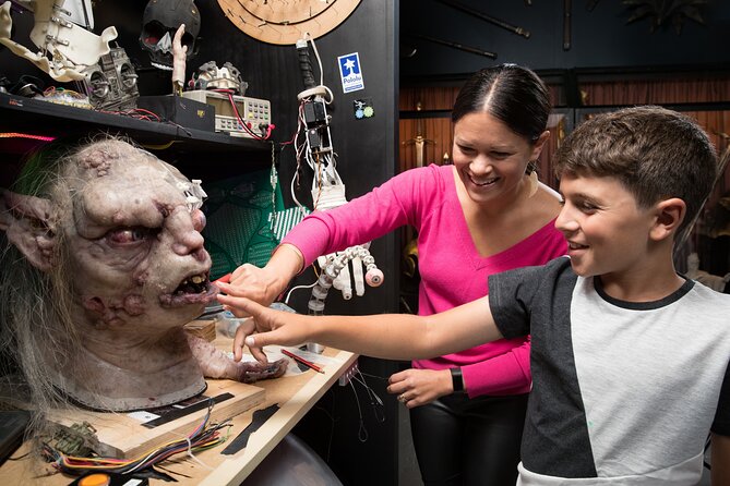 WēTā Workshop Experience With Guided Transfers - Additional Information