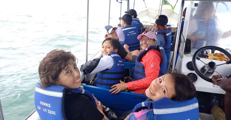 WHALE WATCHIN TOUR - Tour Overview and Pricing
