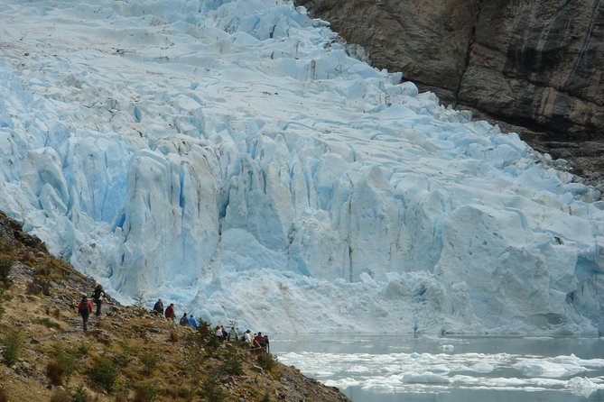 Whales, Penguins & Glaciers Navigation From Punta Arenas - Onboard Amenities