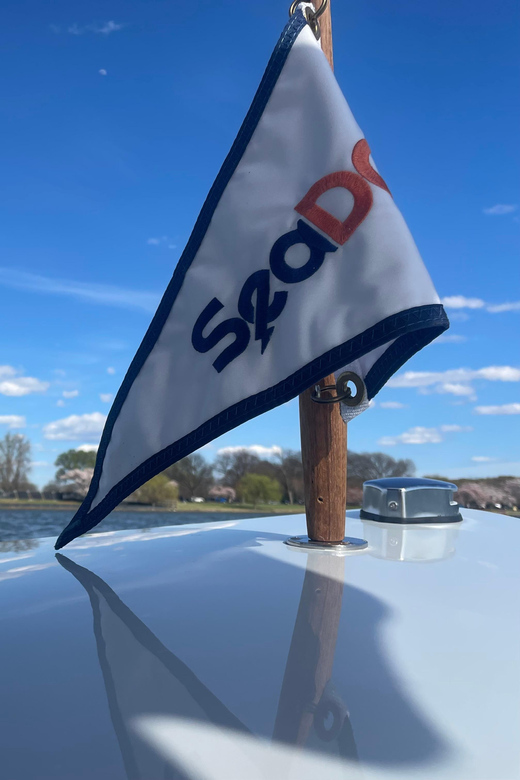 Wharf DC 21 Duffy E-Boat Rental - Afternoon/Evening - 3-8pm - Boat Features and Amenities