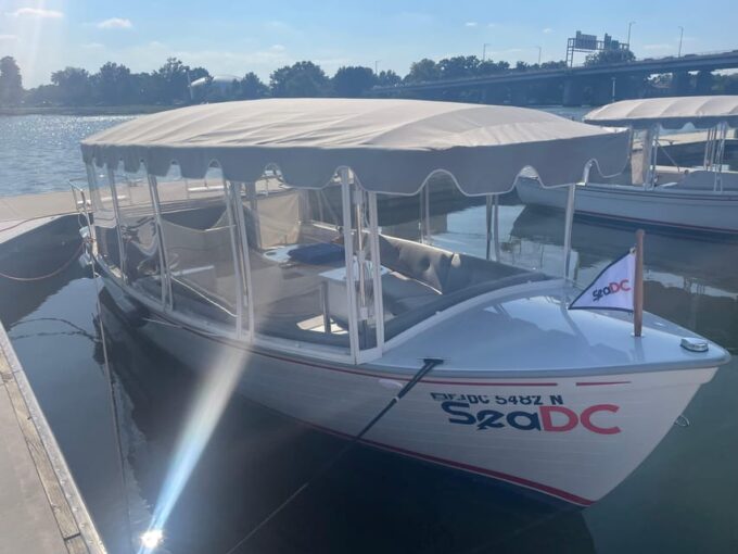Wharf DC, 21 Duffy E-Boat Rental - Early Bird Special - Location and Accessibility