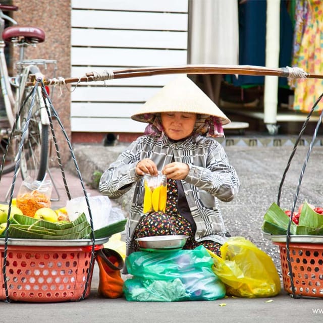 What to Eat in Hanoi: Food Tour With Local Guide - Booking and Availability