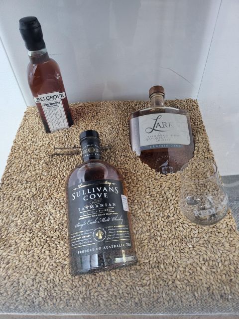 Whisky Distillery Tours and Tastings - Hobart/SE Tasmania - Lunch and Breaks