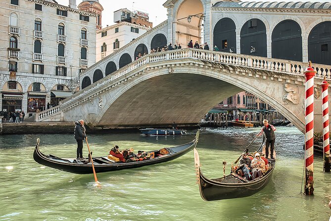 Whispers of Venice Private Gondola Experience - Tailoring Your Gondola Experience to Perfection