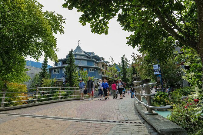 Whistler Tour with Shannon Falls and Sea to Sky Gondola - FAQ