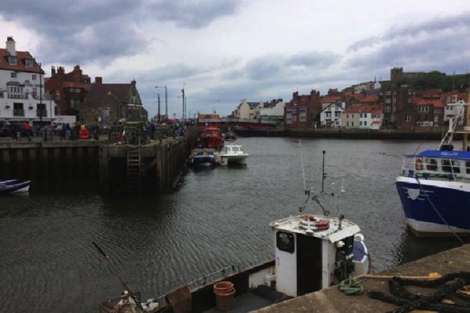 Whitby - Home of Captain Cook and Count Dracula - Scenic Vistas of Whitby
