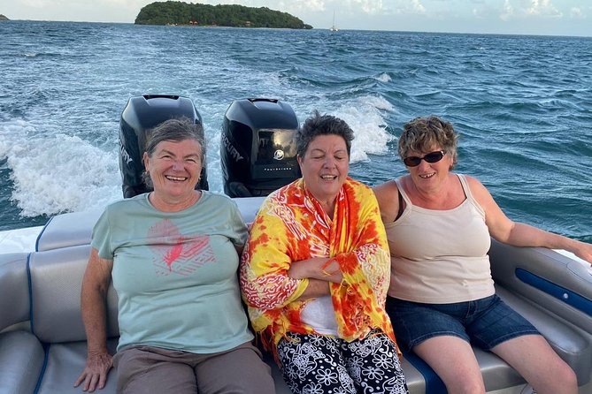 White Background Boat Tour - Reviews