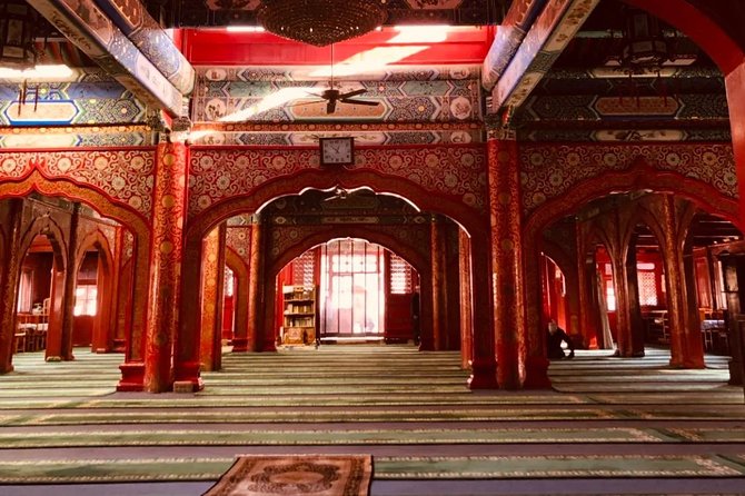 White Cloud Taoist Temple, Niujie Mosque and Hutong Private Full Day Tour - Health and Safety Considerations