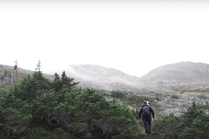 White Pass Mountaineering Adventure - Scrambling Over Boulders