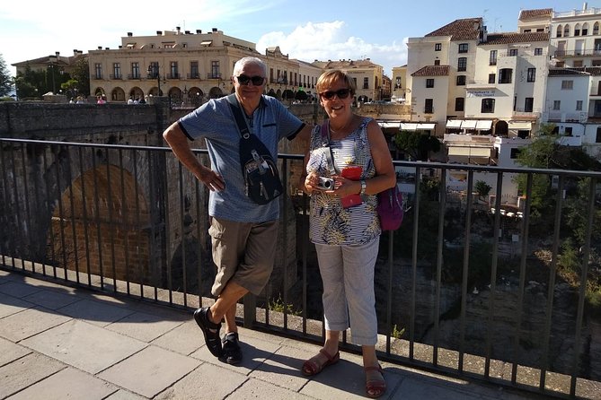 White Villages and Ronda Guided Day Tour From Seville - Visiting Zahara De La Sierra