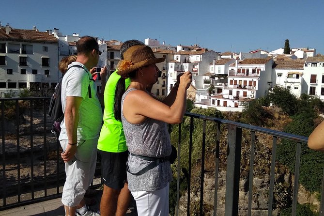 White Villages and Ronda Guided Day Tour From Seville - Arrival in Ronda