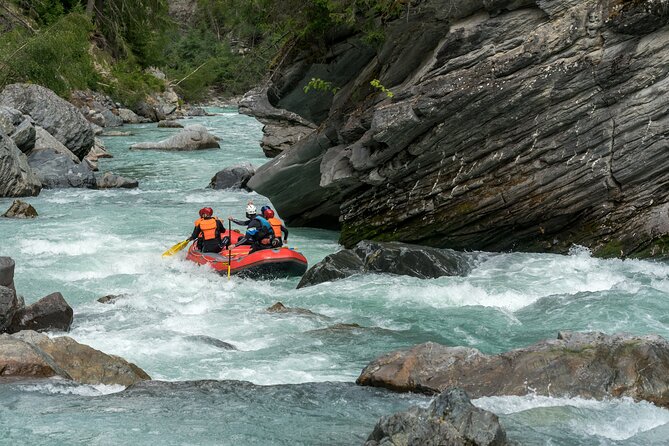 Whitewater Action Rafting Experience in Engadin - Navigating the IV-Graded Rapids