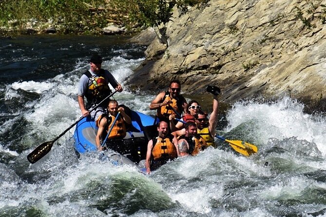 Whitewater and Wine: Wenatchee River Whitewater Rafting and Winery Tour - Dining and Accommodations