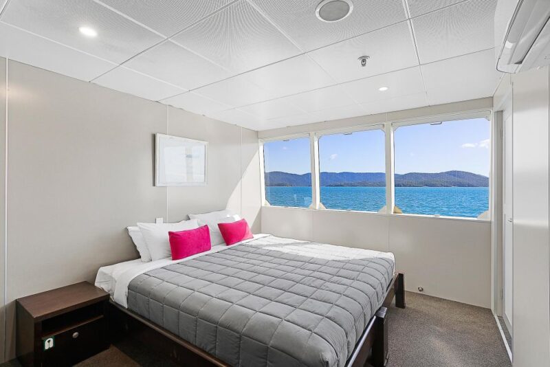 Whitsundays: 2 Nights Small Ship Cruising - Exploring Whitehaven Beach and Hill Inlet