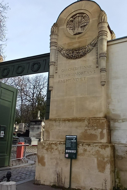 Who Killed Victor ? Escape Game at Père Lachaise Cemetery - Inclusions and Conditions