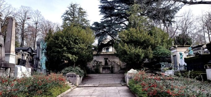 Who Killed Victor ? Escape Game at Père Lachaise Cemetery - Booking Information