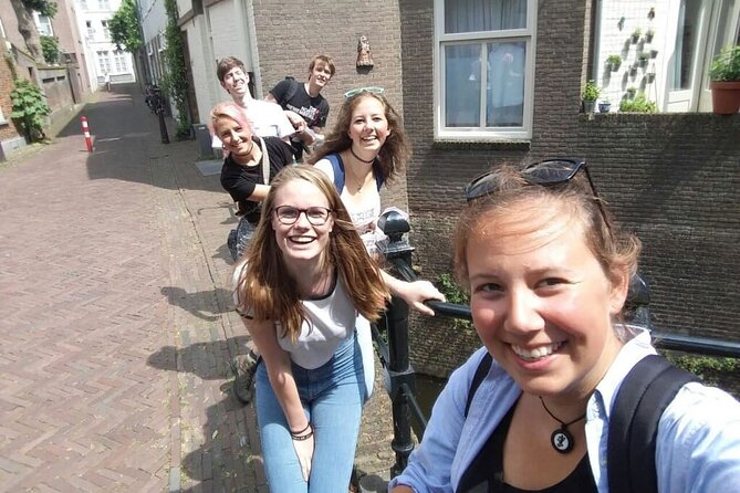 Whodunnit - Interactive City Walk in Düsseldorf - Game Structure and Materials
