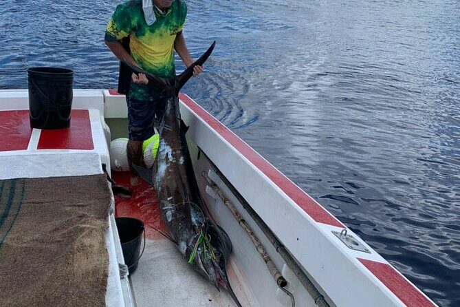 Wholesale Fishing in Poti Marara at Tahiti Teahupoo Peninsula - Who Will Love This Tour?