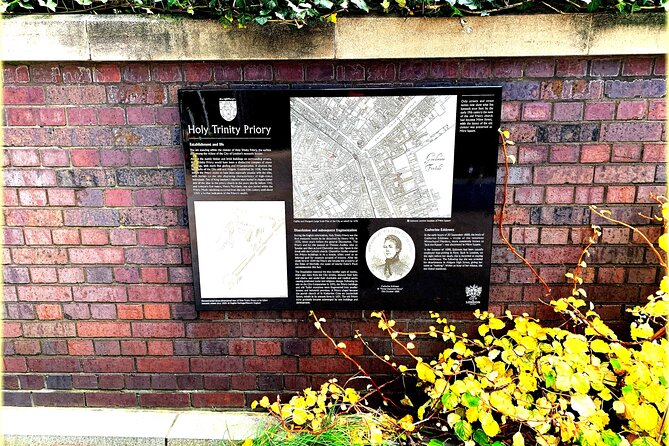Wicked Whitechapel: Where Now's Jack The Ripper Audio Tour - Accessibility and Scheduling