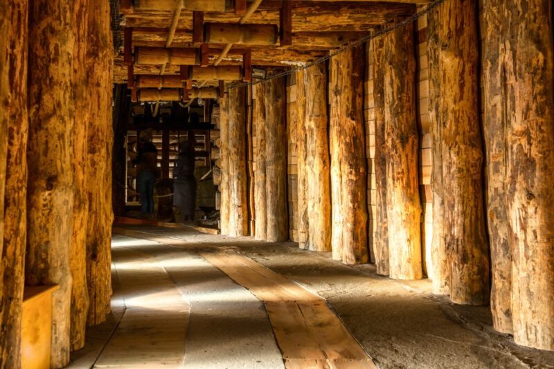 Wieliczka Salt Mine Half-Day Tour From Kraków - Underground Exploration