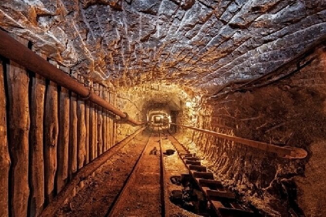 Wieliczka Salt Mine Half-Day Tour From Krakow - Unraveling the Salt Mines History