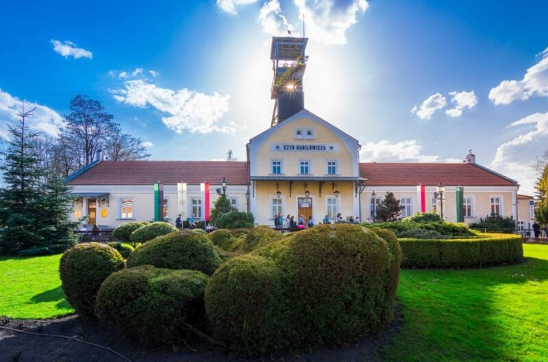 Wieliczka Salt Mine: Skip-the-Line Ticket and Guided Tour - Historic Underground City Exploration