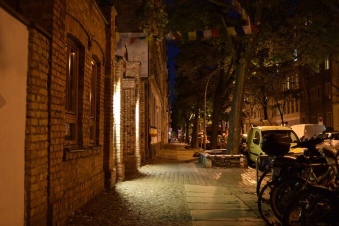 Wiesbaden Center: Crime Mystery Tour - Duration and Price