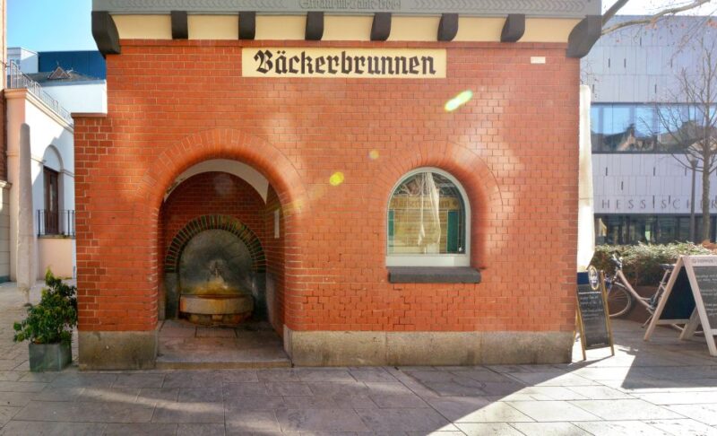 Wiesbaden: Humorous Stories and History - Humorous Storytelling