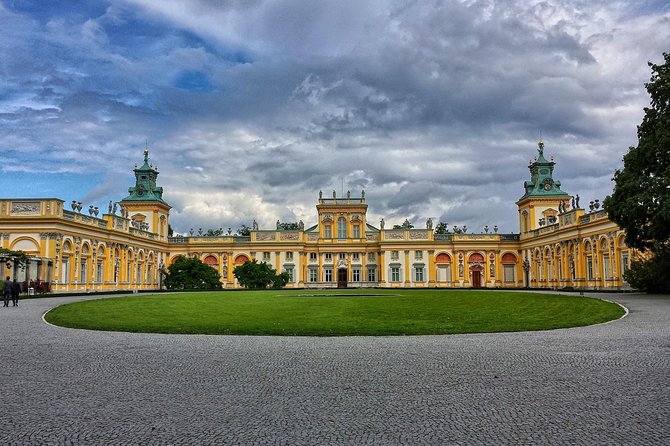 Wilanów Palace & Park Private Tour With Pick up and Drop off - Pickup Information