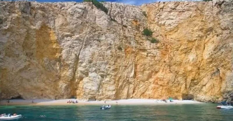 Wild Bays: Swimming and Snorkeling With Captain Bobo (3,5h) - Tour Features
