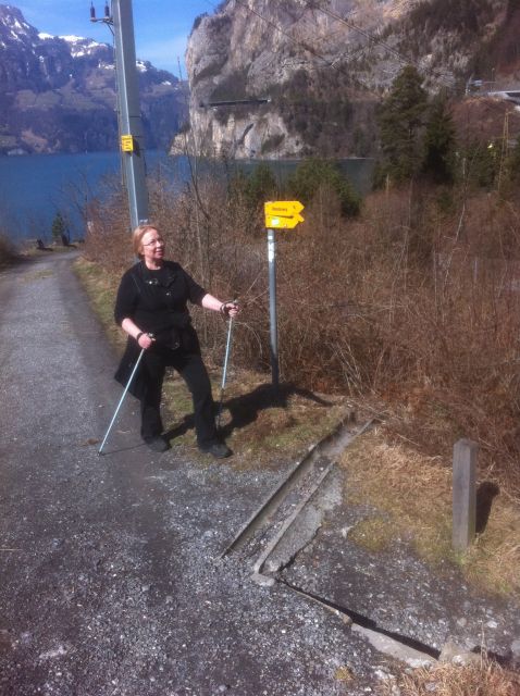 William Tell Swiss Path Hike and Boat Cruise Full-Day Tour - Swiss Army Knife Visitors Center