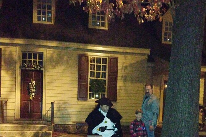 Williamsburg Ghosts, Witches and Pirates Tour - Spooky Stories