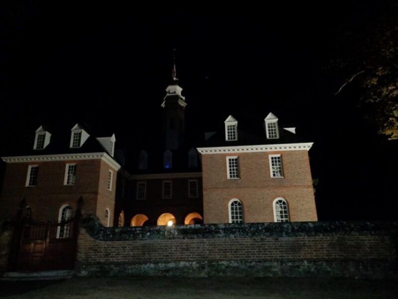 Williamsburg: Haunted Ghosts, Witches, and Pirates Tour - Haunted Sites to Visit