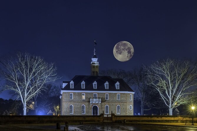Williamsburg Whispers: A Ghostly Walk Through History - Exploring Haunted Sites