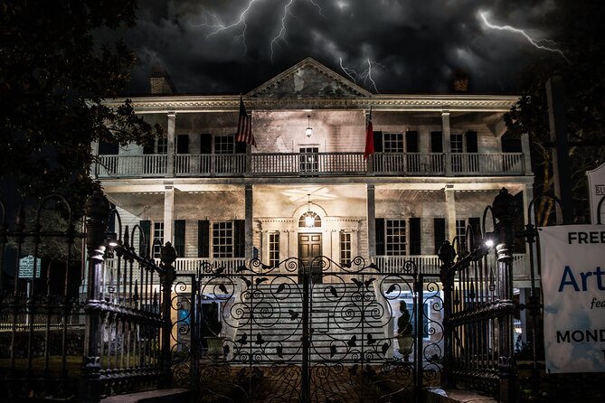Wilmington Ghosts: Phantoms of Pirates and Patriots Tour - Exploring Wilmingtons Paranormal Hotspots