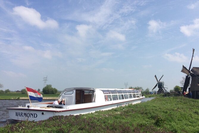Windmill Cruise Through Warmond - Onboard Amenities and Facilities