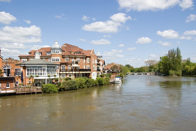 Windsor and Eton Day Tour From London by Train - Navigating to the Meeting Point
