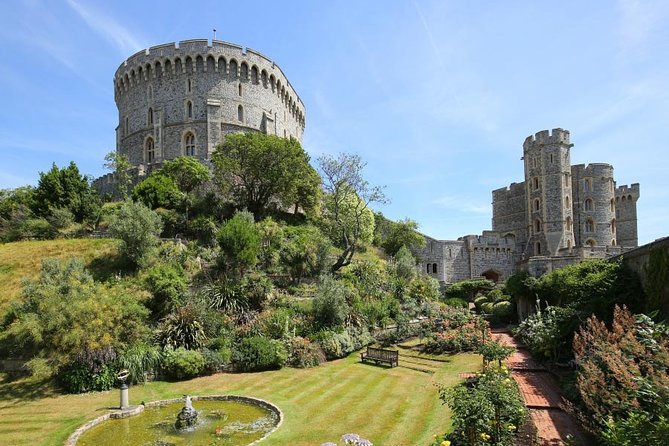Windsor Castle Private Tour in Executive Vehicle With Admission - Inclusions and Booking Details