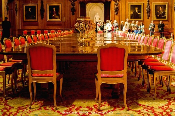 Windsor Castle & St Georges Chapel: Half-Day Walking Tour - Castle and Chapel Highlights