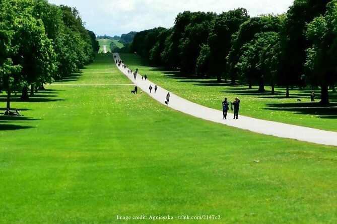 Windsor Castle & St Georges Chapel: Half-Day Walking Tour - Physical Fitness Requirement